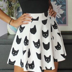 H&M Women’s White & Black Cat Skirt